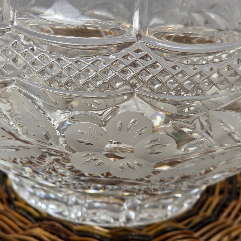Vintage Floral Etched Leaded Crystal Bowl Scalloped Wedding Housewarming Gift - Picture 2 of 7